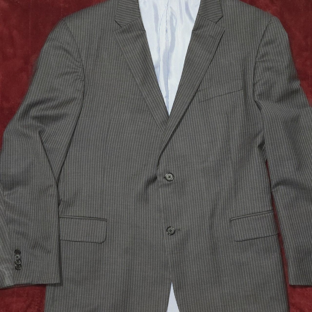 Tommy Hilfiger Men's Gray Pinstripe Wool Suit Jacket Blazer Two-Button 46R